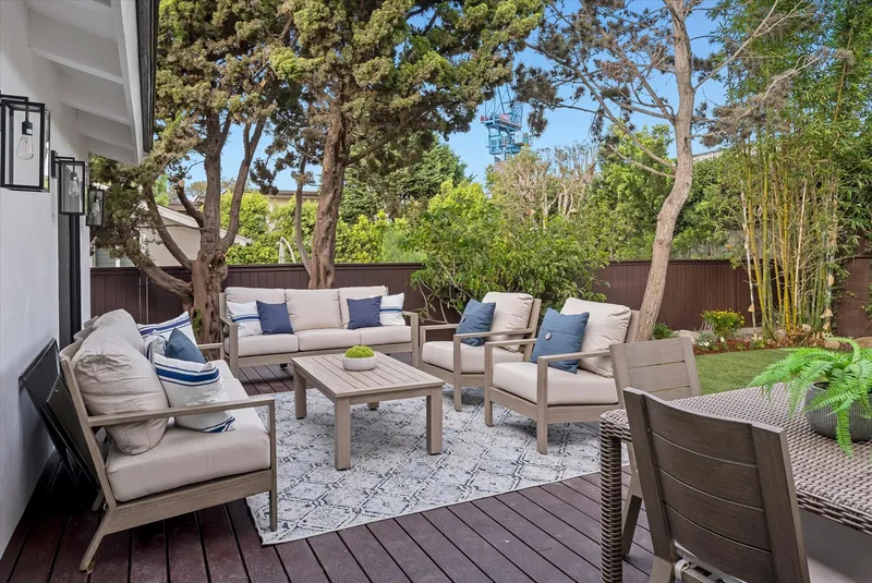 Manhattan Beach Tree Section: The Complete Neighborhood Guide