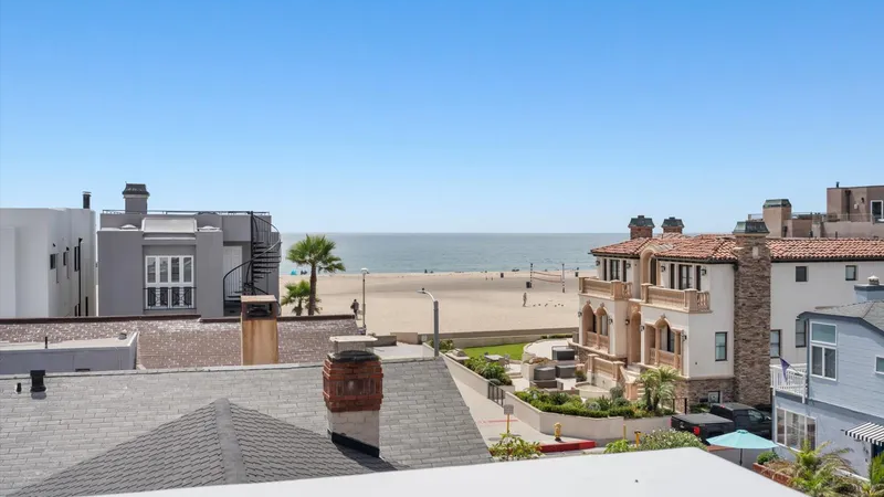 Hermosa Beach Sand Section: The Complete Neighborhood Guide
