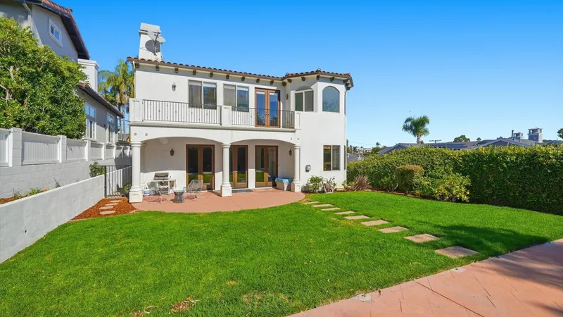 East Manhattan Beach Real Estate: The Entry Point That Keeps Delivering