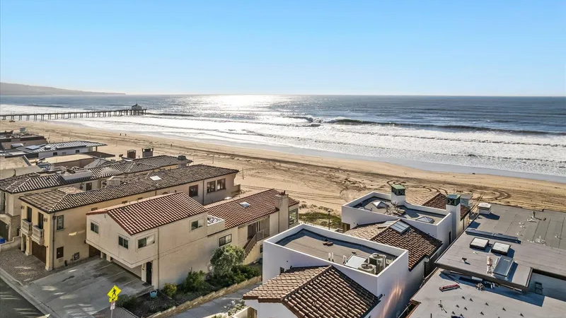 Manhattan Beach for Physicians and Medical Professionals: What Draws the South Bay’s Medical Community Here