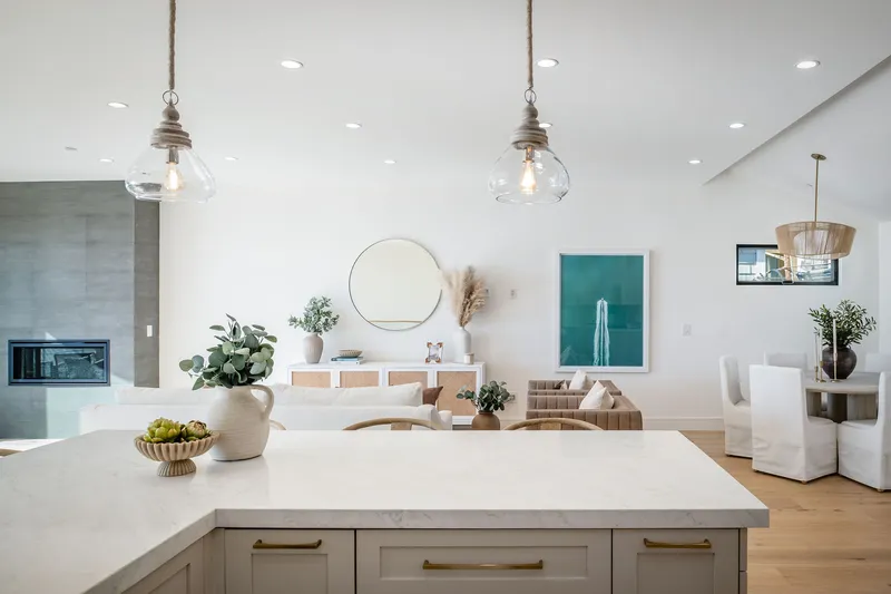 Manhattan Beach vs. Redondo Beach: The Honest Comparison